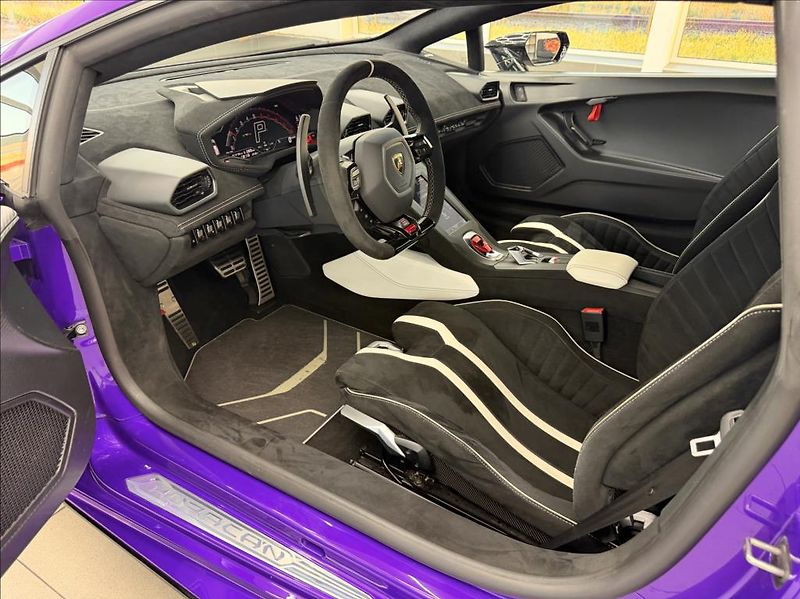 Lamborghini Huracán STO LIFT DPH VIOLA PASIFAE - fotka 12 z 19