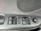 Volkswagen Golf Plus (2008) 1.9TDi, AC, temp - náhled 11