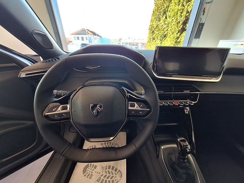 Peugeot 2008 (2026) STYLE TURBO 100 M6 - fotka 16 z 17