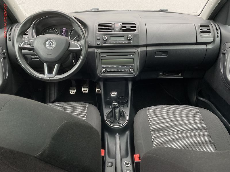 Škoda Roomster (2014) 1.2 TSi, Scout, +kola, panor - fotka 8 z 18