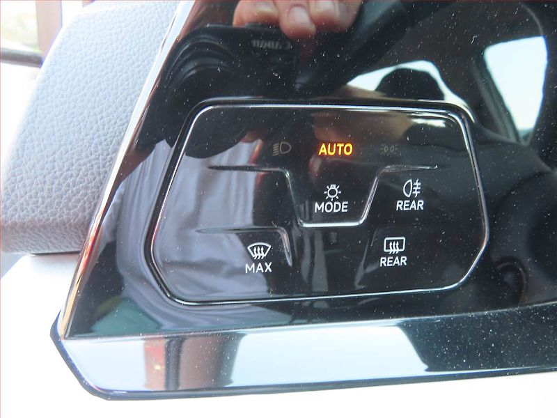 Volkswagen Golf (2022) Life 2.0 TDI, Automat - fotka 21 z 24