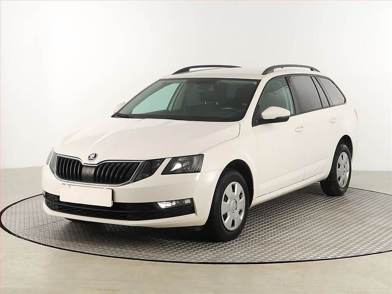 Škoda Octavia (2018) 1.6 TDI, Serv.kniha, Navi - fotka 2 z 16