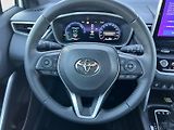 Toyota Corolla Cross (2023) HYBRID 146kW e-CVT 4X4 DPH - náhled 12