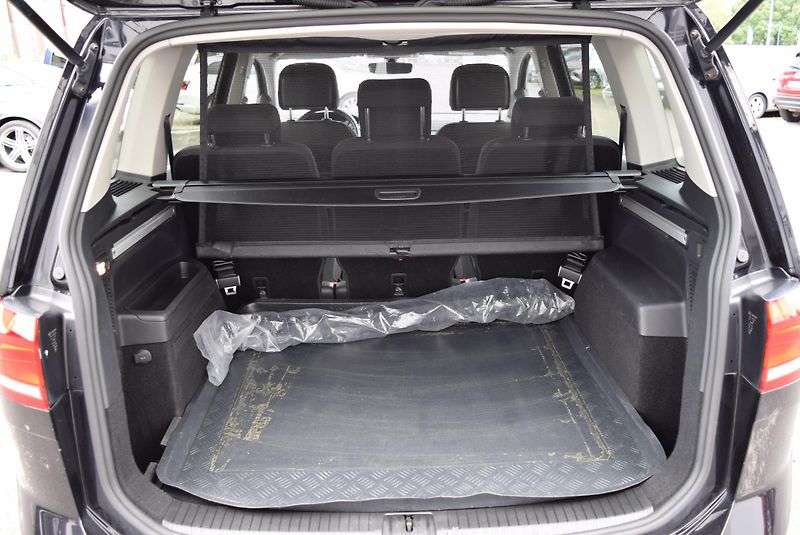 Volkswagen Touran (2017) 1.4TSI 110kw CLBMT TAŽ NAV APP - fotka 9 z 50