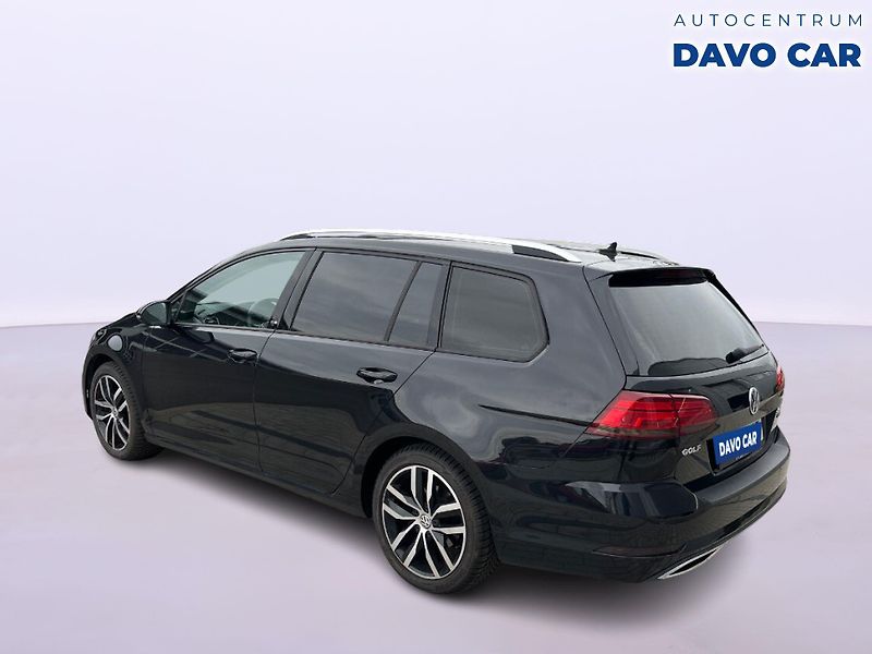 Volkswagen Golf 2.0 TDI 110KW 4Motion DSG - fotka 2 z 12