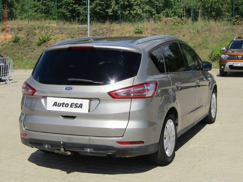 Ford S-MAX (2016) 2.0TDCI, 2.maj,ČR, Klima - fotka 4 z 21