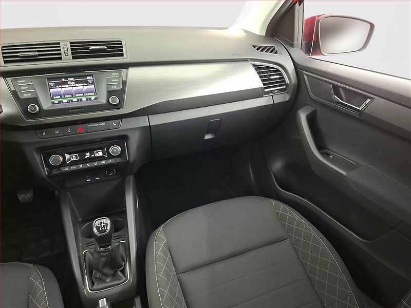 Škoda Fabia (2018) 1.0 TSI, Tempomat - fotka 8 z 15