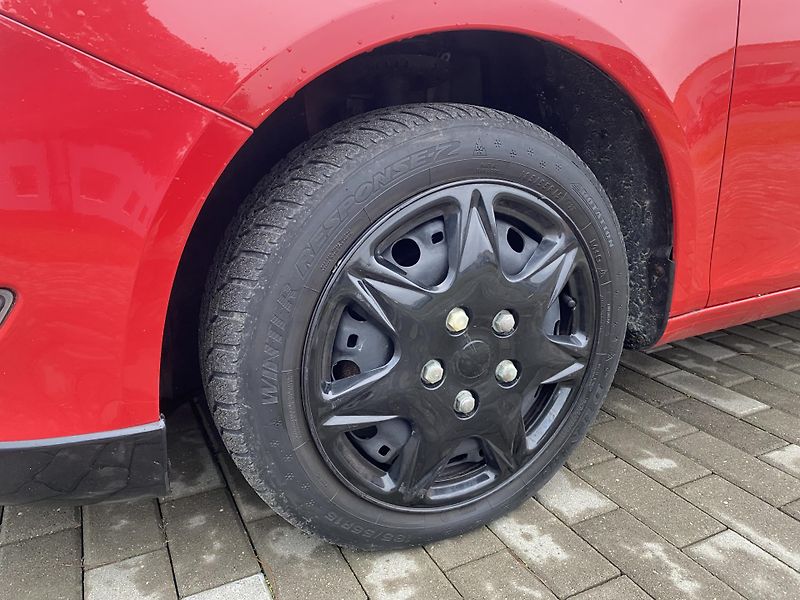Škoda Roomster (2014) 1.2TSi MODEL NOIRE - fotka 9 z 65