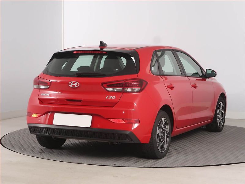 Hyundai i30 (2025) 1.5 DPI, ČR,1.maj, Serv.kniha - fotka 5 z 16