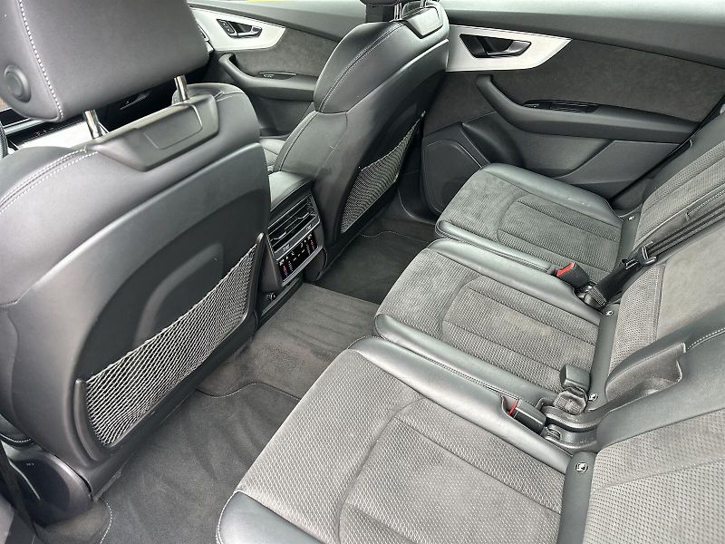 Audi Q7 (2022) 3.0 TDI Quattro S-line - fotka 8 z 37