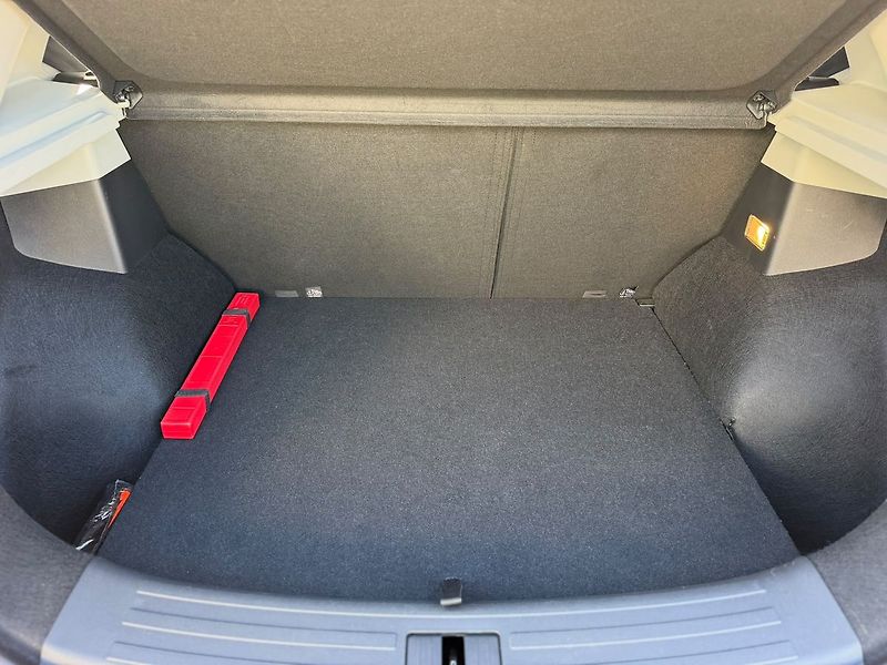 MG ZS ESSENTIAL 1.5 106 MAN5 - fotka 6 z 24