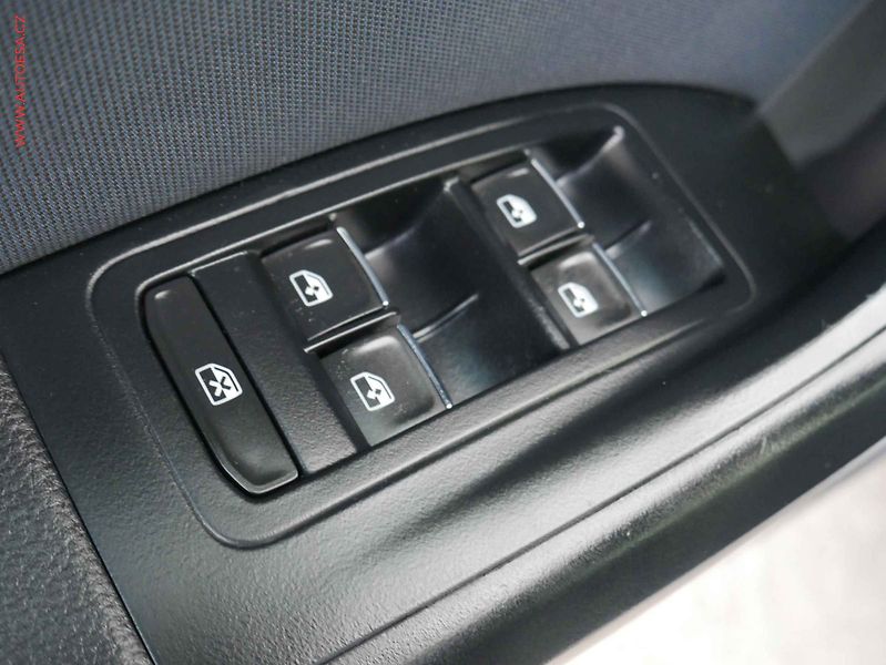 Seat Ateca (2017) 2.0TDi 4x4, Navi, výhřev sed. - fotka 19 z 21