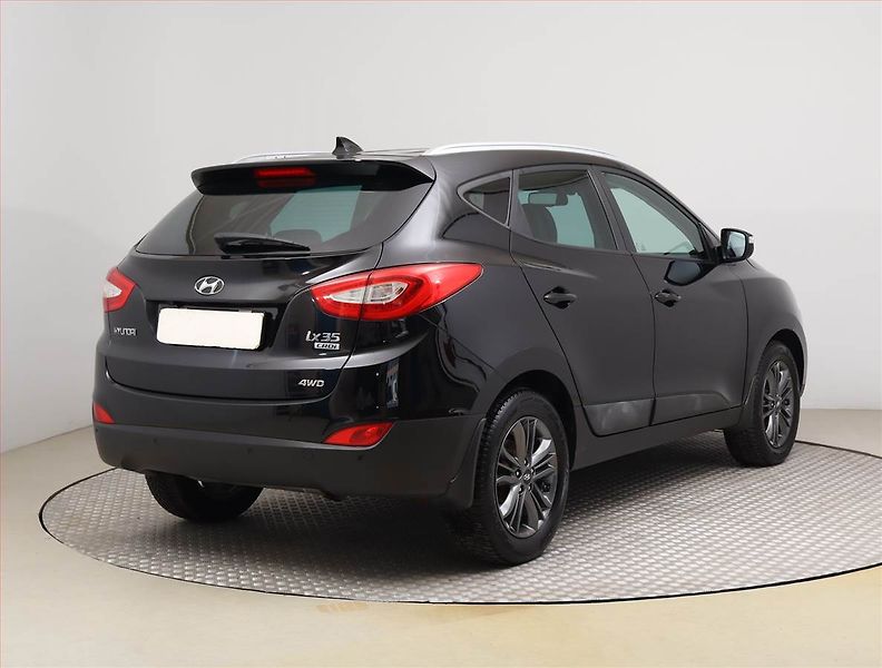 Hyundai ix35 (2015) 2.0 CRDi, 4X4, Serv.kniha - fotka 5 z 21