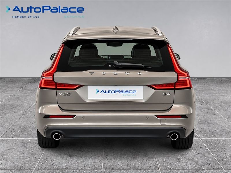 Volvo V60 2,0 145 KW , CORE - fotka 5 z 14