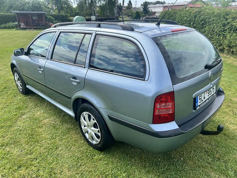 Škoda Octavia 1.9TDI 74KW,4x4,TZ,AMBIENTE - fotka 5 z 39