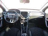 Peugeot 2008 (2018) 1.2 PT, ČR, Active - náhled 8