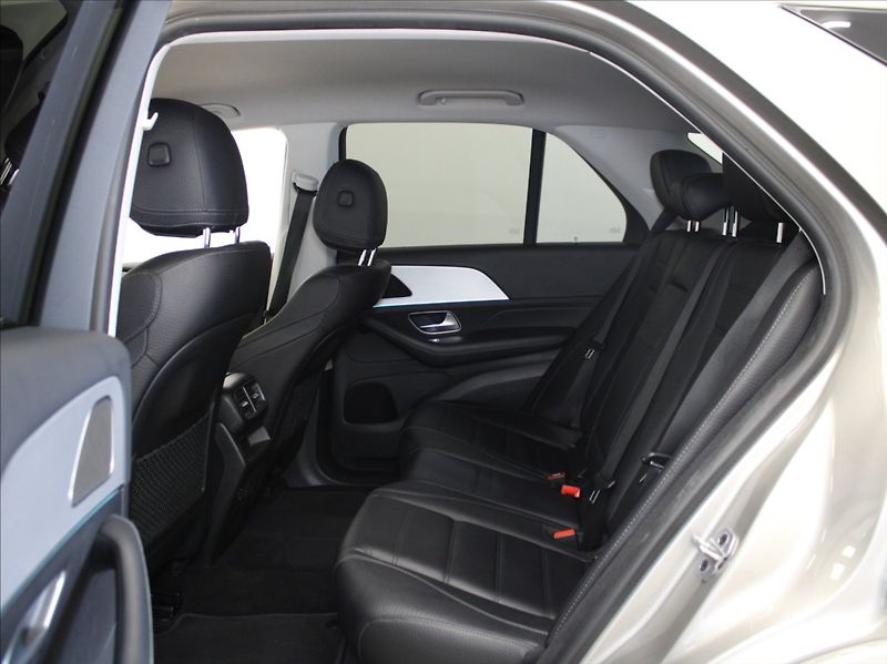 Mercedes-Benz GLE 2,0 300d 4M AMG Tažné 1.maj.ČR - fotka 7 z 27