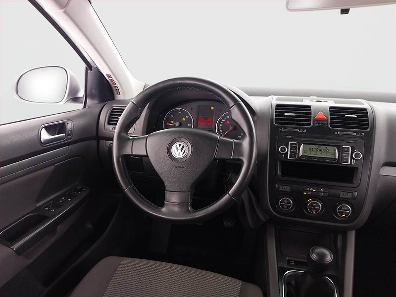 Volkswagen Golf (2009) 1.9 TDI, po STK, levný provoz - fotka 7 z 16
