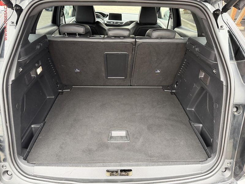 Peugeot 3008 (2018) 2.0 HDi, GT, AT, LED, panor - fotka 7 z 23