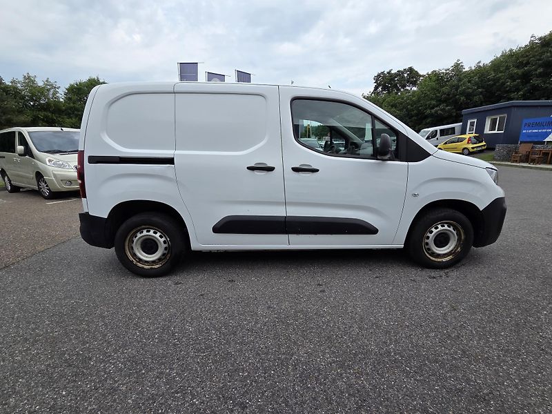 Peugeot Partner (2020) 1.5 BHDi 100 L1 ACTIVE MAN5 - fotka 6 z 21