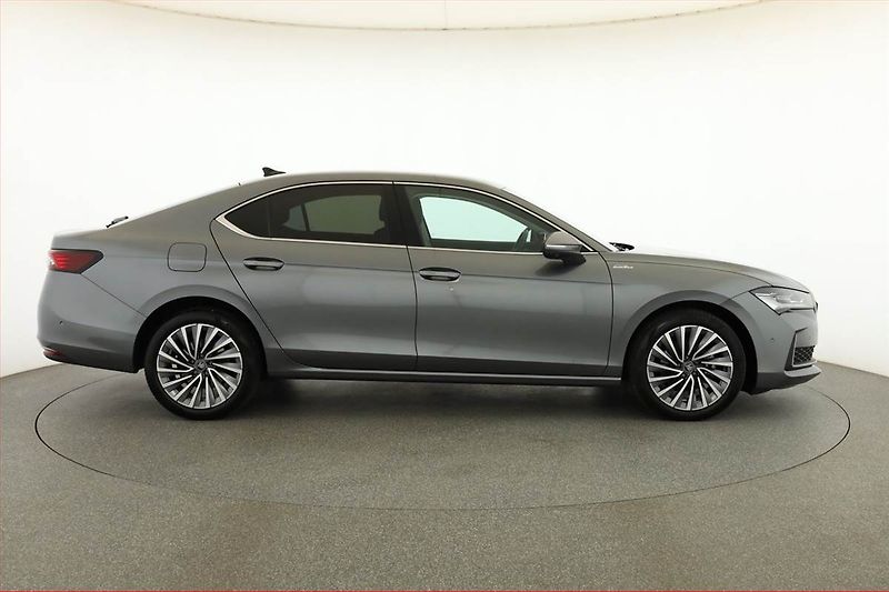 Škoda Superb (2025) 2.0 TDI - fotka 6 z 18