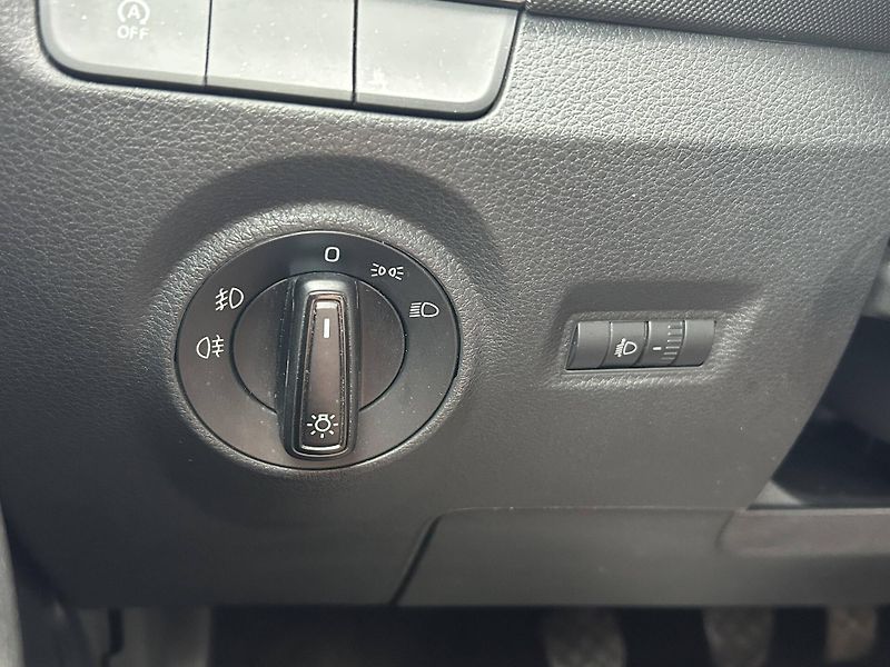Škoda Fabia Tour Ambition 1,0TSI - fotka 17 z 23