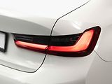 BMW Řada 3 320d xDrive - náhled 10