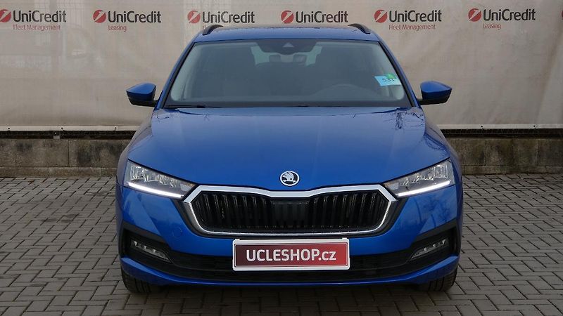 Škoda Octavia Combi 1.5 TSI 110kW DSG Ambiti - fotka 2 z 22
