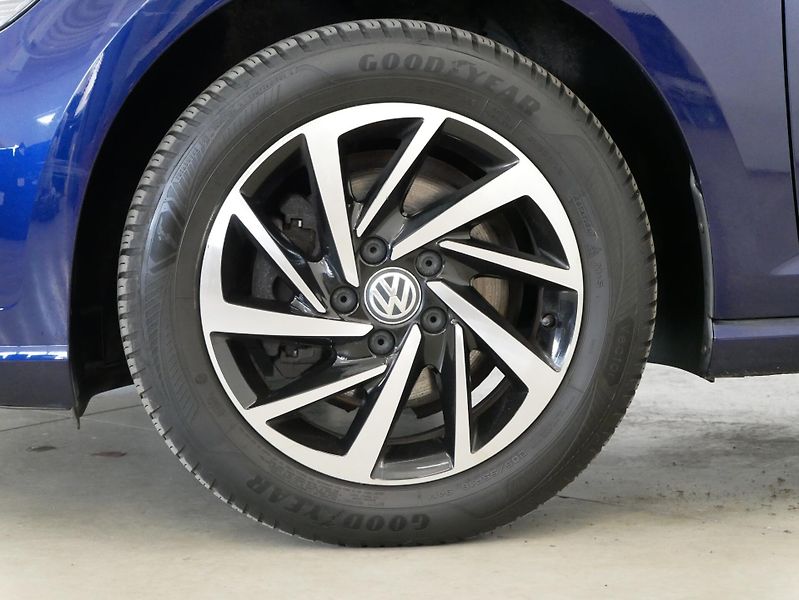 Volkswagen Golf - fotka 10 z 26