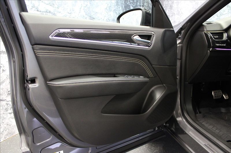 Renault Arkana 1,6 E-TECH Engeneering - fotka 7 z 42