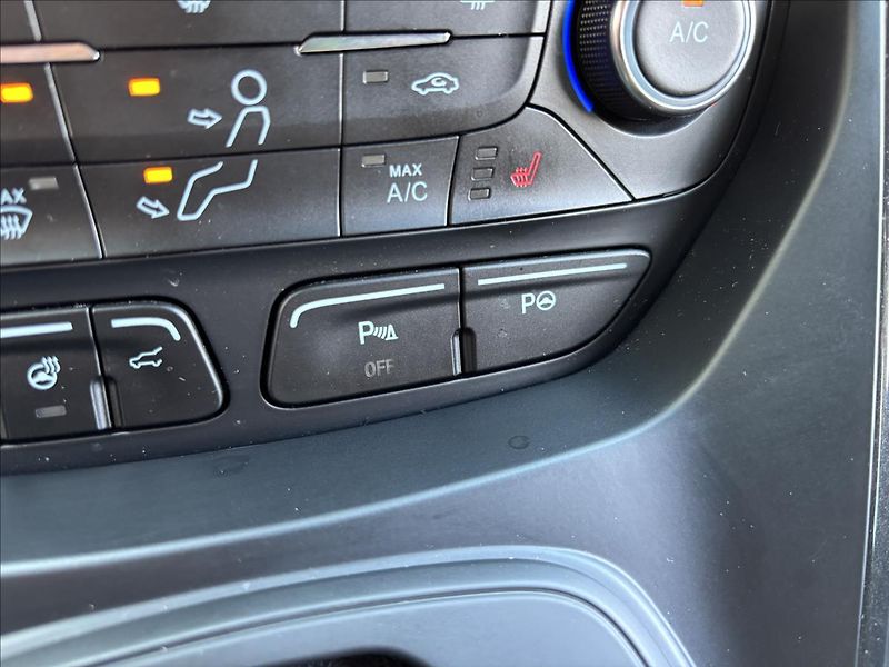 Ford Kuga 2,0 EcoBoost 170 kW ST-Line - fotka 36 z 44