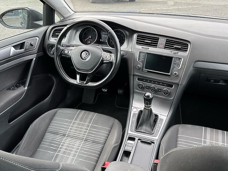 Volkswagen Golf Comfortline - fotka 10 z 11