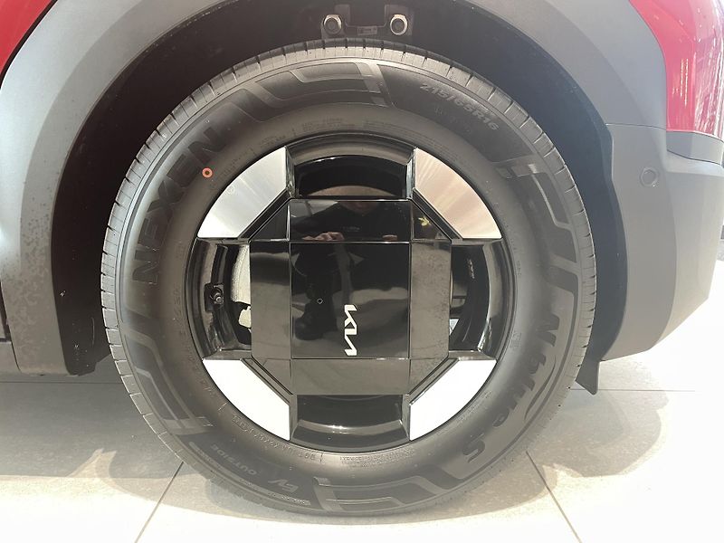 Kia PV5 (2026)  5P 4x2 ELITE 120 KW + 71,2 KW - fotka 29 z 29