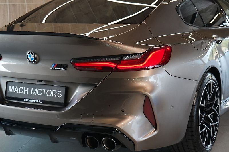 BMW M8 Competition xDrive Gran Coupé - fotka 9 z 50