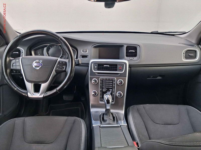 Volvo S60 (2015) 2.0 D4, ČR, servis.kniha, AT - fotka 8 z 18