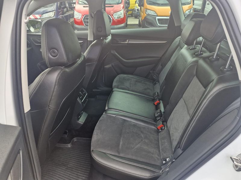 Škoda Karoq 1,5TSi ACT, DSG, STYLE, TZ - fotka 6 z 13
