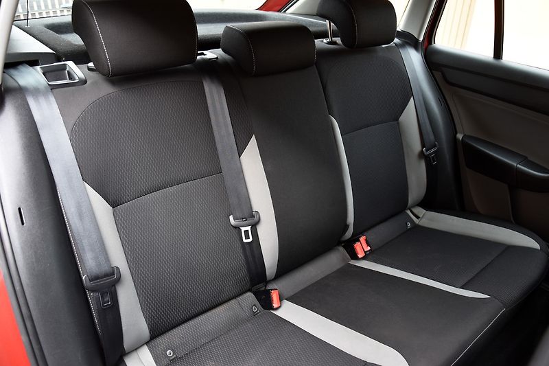 Škoda Rapid 1.6 TDi CR SPACEBACK STYLE - fotka 26 z 33