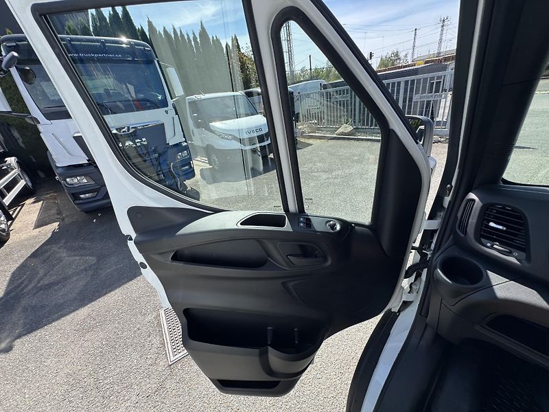 Iveco Daily (2026) 35S18, TWINCAN,8PALET*2X SPANÍ - fotka 9 z 23