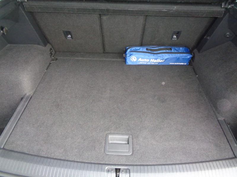 Volkswagen Tiguan 2.0 TSI DSG Highline 4Motion 1 - fotka 28 z 30