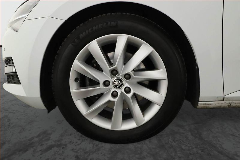 Škoda Superb (2021) 2.0 TDI - fotka 12 z 18