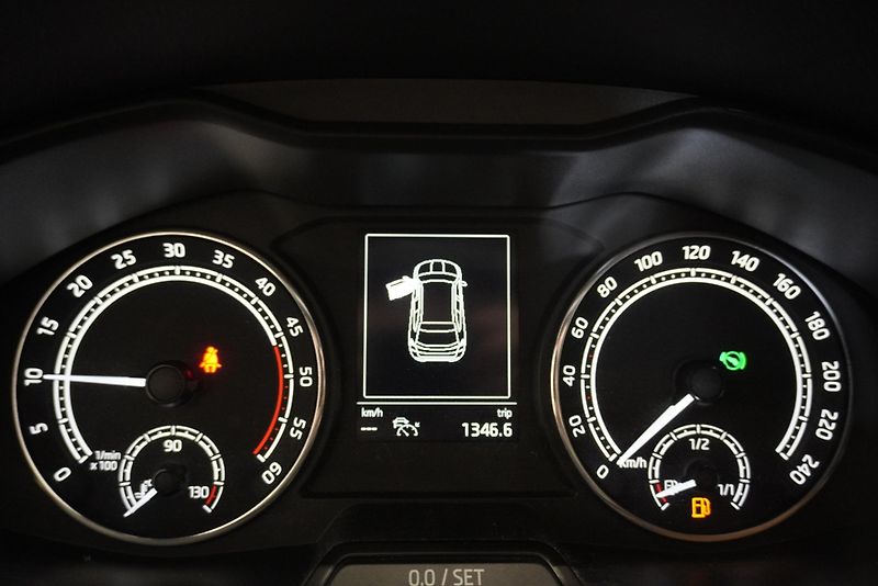 Škoda Kamiq 1.6 TDI AMBITION DSG - fotka 16 z 28