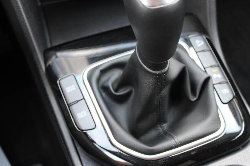 Kia Sportage (2023) 1.6 T-GDI 110kW Exlusive manuá - fotka 17 z 31