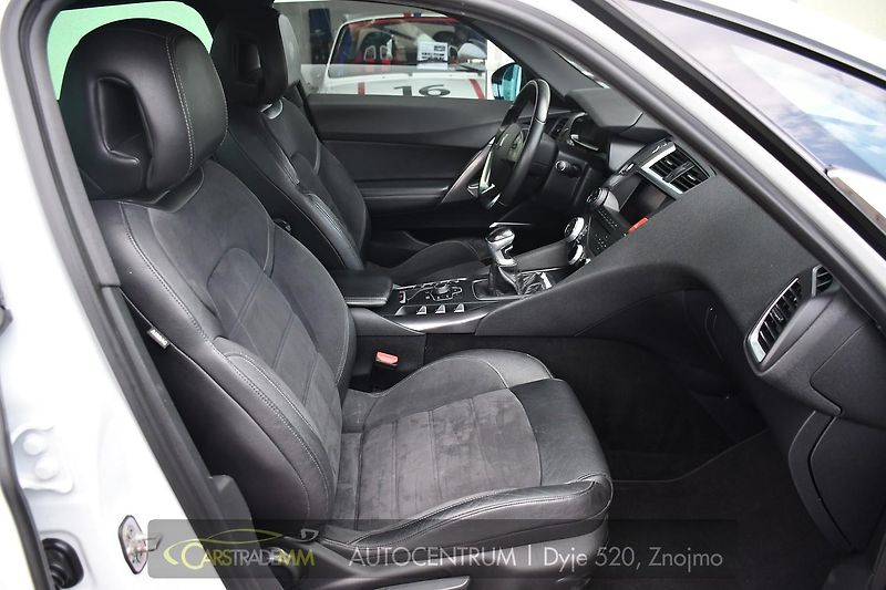Citroën DS5 2.0HDi PANORAMA KESSY - fotka 16 z 46
