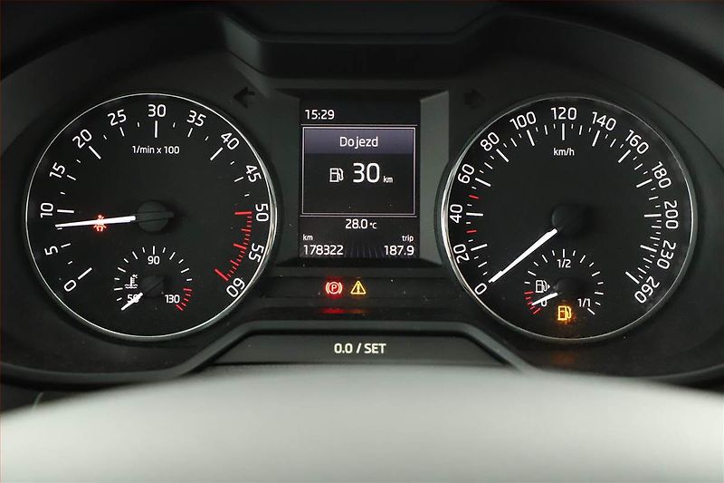 Škoda Octavia (2015) Style 1.6 TDI, Serv.kniha - fotka 14 z 20