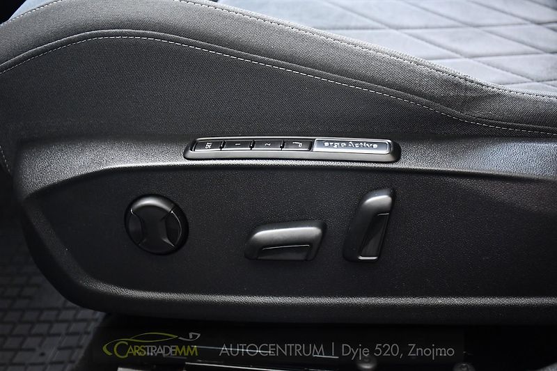 Volkswagen Golf 2.0TDi LED ACC 1M ČR  - fotka 27 z 52