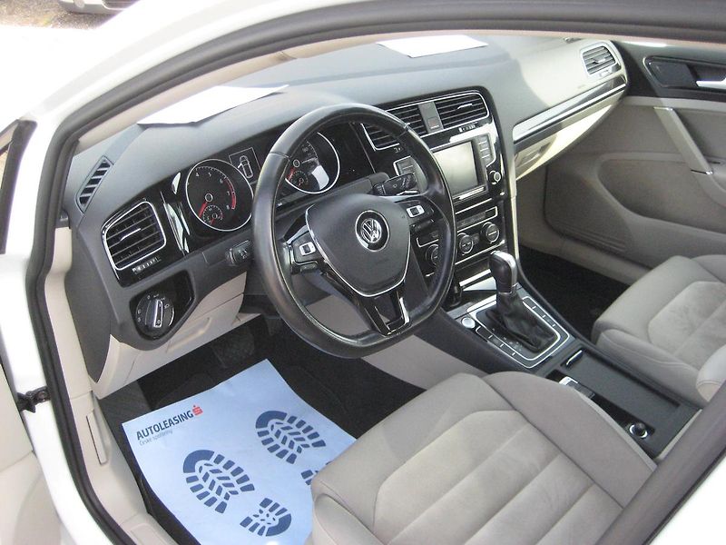 Volkswagen Golf 1.4TSi 110kW-DSG-HIGHLINE-ČR!! - fotka 19 z 28