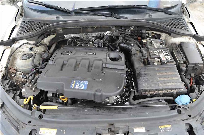 Škoda Octavia (2017) COMBI III. 1,6 TDI - fotka 19 z 26