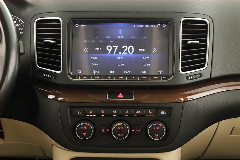 Volkswagen Sharan (2017) Highline 2.0 TDI BMT - fotka 11 z 19