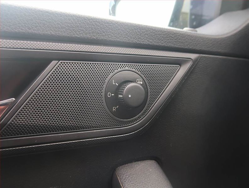 Škoda Fabia (2017) 1.0 TSI, Park. senzory - fotka 17 z 19