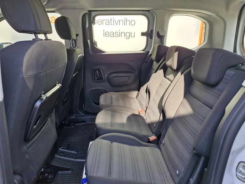 Opel Combo Life Edition Plus 1,5 CDTI (7 - fotka 8 z 8